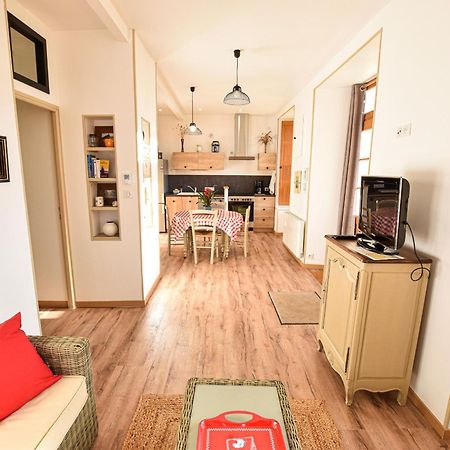 Gite Restaure 6 Pers. Au Bord De La Riviere, Proche Centre, Parking Et Wifi - Fr-1-410-380 Sable-sur-Sarthe Exterior photo