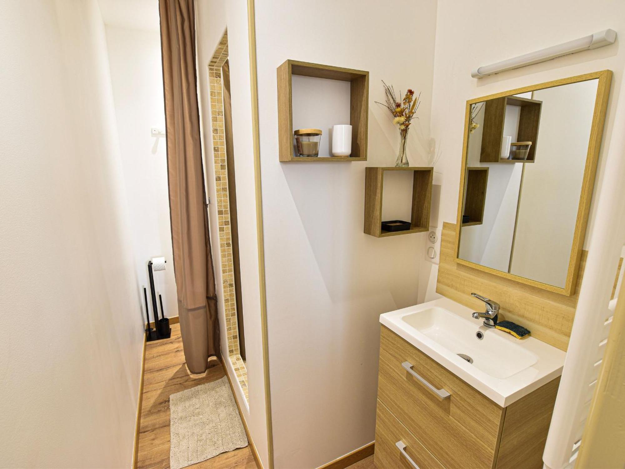 Gite Restaure 6 Pers. Au Bord De La Riviere, Proche Centre, Parking Et Wifi - Fr-1-410-380 Sable-sur-Sarthe Exterior photo
